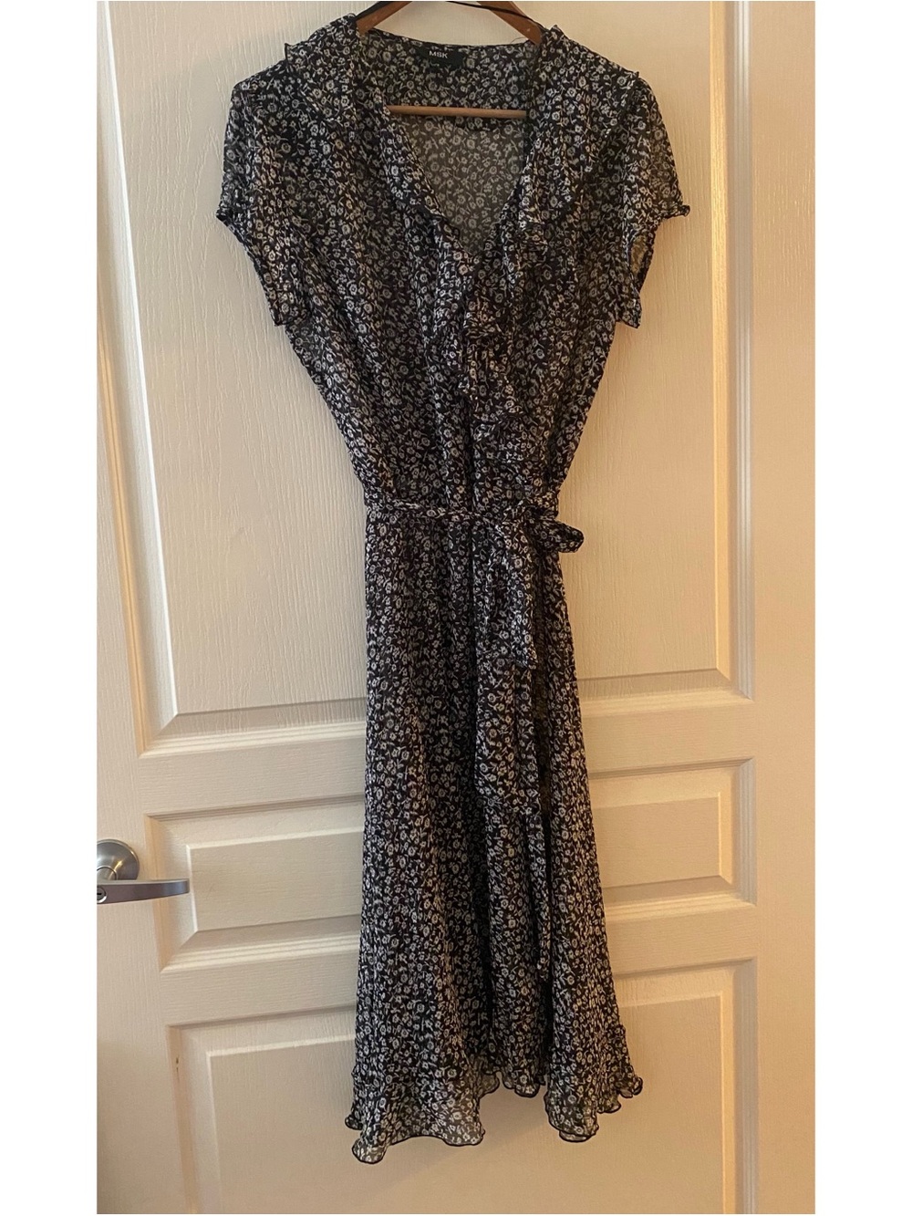 MSK Feminine Ruffle Sheer Floral Tie Waist V-Neck Dress in Black & White - 12